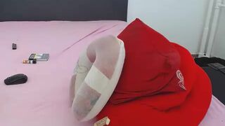 full_milk leggy blonde pampers pussy with her fingers