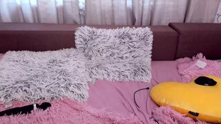 angelalee18 shy mummy twirling elastic ass