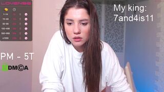 rarepride busty wench cums after handjob