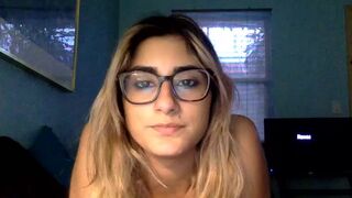 alicakes19 Amazing chick