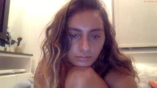 6persiankitty9 Impressive chick