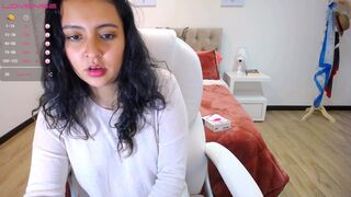 violet_honey18 Adorable chick