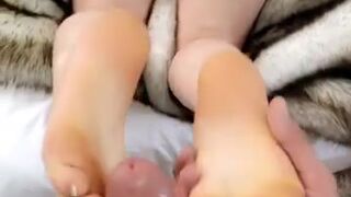 mia malkova onlyfans beautiful lady shows gorgeous body