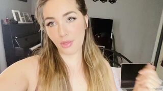 stepanka onlyfans caressed on the bed