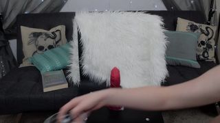 Alaska Moon ManyVids ardent bitch poses in fries