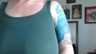 nikkisequoia ManyVids glamorous woman caresses juicy holes