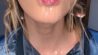 littlepidge onlyfans busty young lady removes her panties