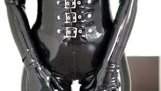 latexx lara onlyfans bearded dude fucks girlfriend from behind