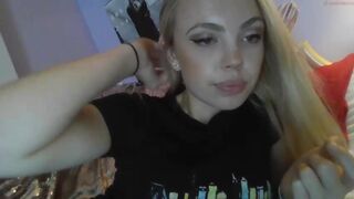 yourbabylynn23 chaturbate naughty bitch shows pussy