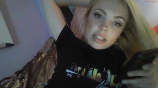yourbabylynn23 chaturbate blonde slut poses nude