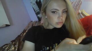 yourbabylynn23 chaturbate slim model
