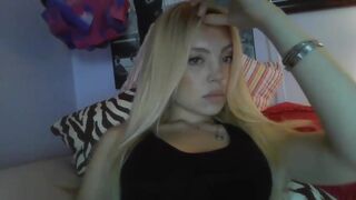 yourbabylynn23 chaturbate mature confused masturbates shaved pussy