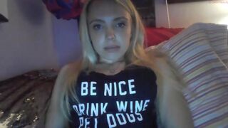 yourbabylynn23 chaturbate solid brunette masturbates shaved holes