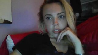 yourbabylynn23 chaturbate sexy girls teasing pussies