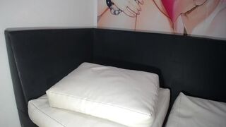 skinny_girls_ chaturbate Black-haired female