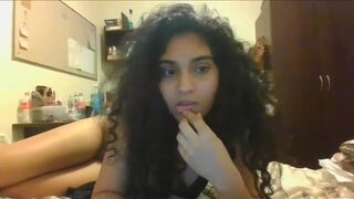 cutelittlearabgirl chaturbate beautiful ladies masturbate