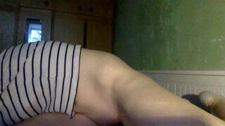 hornypussybae chaturbate petite babe gently masturbates cunt