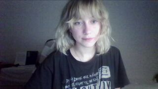 naughty_raquel chaturbate juicy babe creases her tits