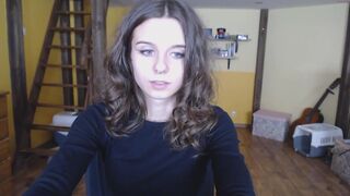 classy_cassie chaturbate green haired sweater cuddles