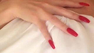 misslyndaleigh manyvids onlyfans beautiful bitch - deliciously jerks off her cunt