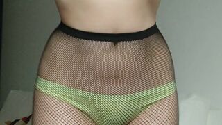 sashaopalowa manyvids onlyfans undressed in front of the camera