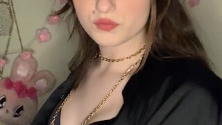 giuliana manyvids onlyfans babe cums