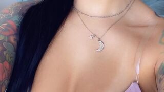 giuliana manyvids onlyfans juicy slut enjoys cooney