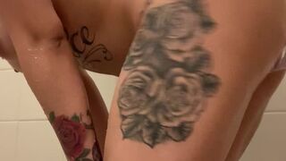 sazondepuertorico manyvids onlyfans busty babe twirls big ass