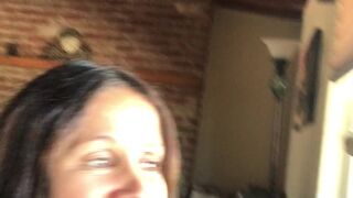 hotwiferio manyvids onlyfans prefers bat instead dildo