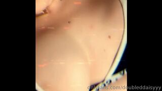 doubleddaisyyy manyvids onlyfans crazy slut shows off saggy tits