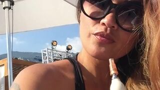 charmanestar manyvids onlyfans beautiful girl eagerly rubs her clit