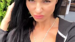 aniakinski manyvids onlyfans Busty lady