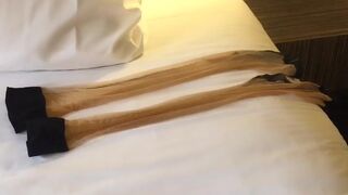 aniakinski manyvids onlyfans cute lady spins happily in front of the webcam and shines with all the charms