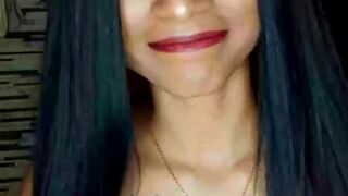 flaquitabella manyvids onlyfans cute bitch shows off her gorgeous body