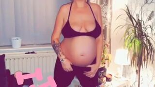 filthy couple manyvids onlyfans golden rain