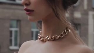 solazola manyvids onlyfans cute chicks lick cunt in pose