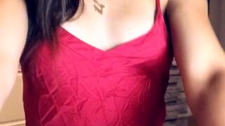 rocketkylie manyvids onlyfans busty  girl  jerks her pussy and squirts