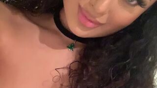 denimonthesidewalk manyvids onlyfans with a toy in the pussy