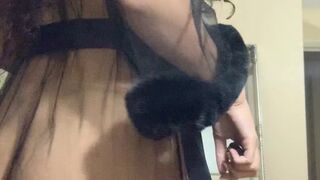 denimonthesidewalk manyvids onlyfans luxurious harlot poses in fr