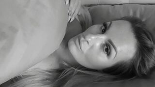 tamaramilano manyvids onlyfans impressive wench effectively jerks her cap