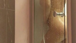 Aletta manyvids onlyfans Dark haired girl