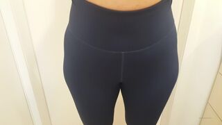 sexymatureaussielady manyvids onlyfans pretty lady gently masturbates cunt