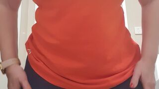 sexymatureaussielady manyvids onlyfans hot babe gently jerks pussy