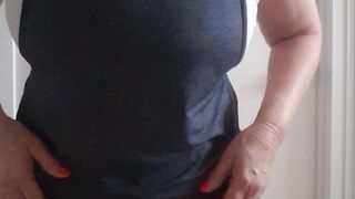 sexymatureaussielady manyvids onlyfans cute bitch fucks pussy with phallus