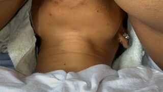 modelish manyvids onlyfans caresses the clitoris under the table