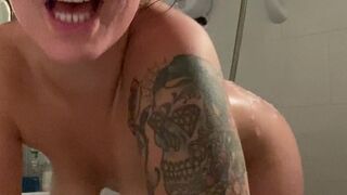 gthatass manyvids onlyfans decided to arrange a vipshow with a vulgar contest