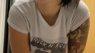 gthatass manyvids onlyfans black-haired slut takes a shower