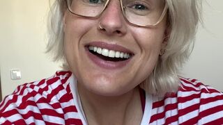 angelwicky manyvids onlyfans Vulgar female