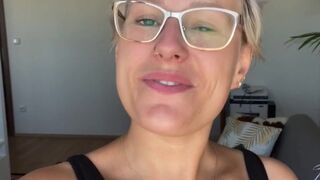 angelwicky manyvids onlyfans dressing/undressing