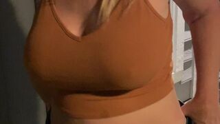 mrssiren manyvids onlyfans sexy shorts